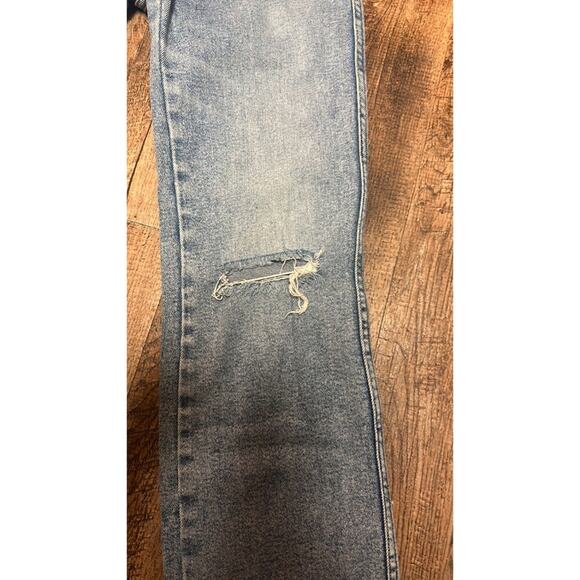 Good American CURVE FITTED HIP & THIGH -STRAIGHT LEG -Distressed KNEES SIZE 2/26 - Picture 8 of 11